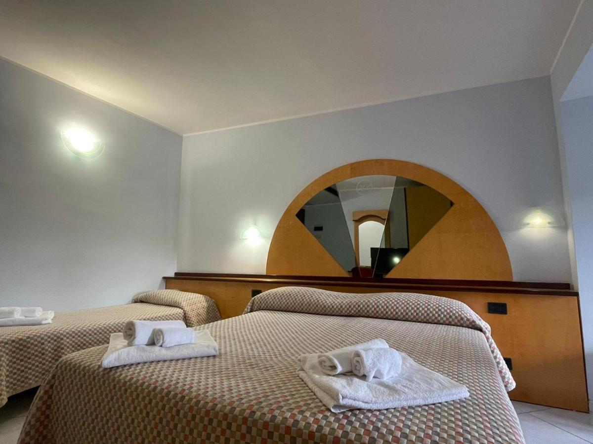 Hotel Solaris Casalbordino Esterno foto